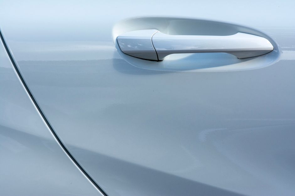 Flush Door Handles Under Fire: Why Regulators Are Finally Rethinking Electronic Car Doors