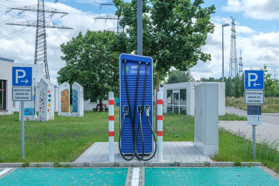 Colorado EV Tax Credit Shrinks to $750: What Still Qualifies?