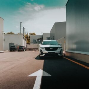 Cadillac XT5 Buyers: EV Plan Is Dead—Buy Now or Wait?