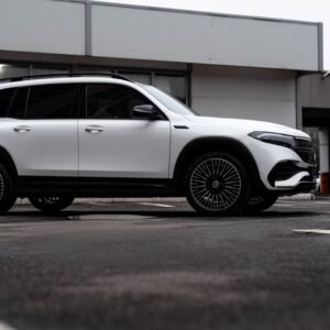 Cayenne Electric vs Lucid Gravity: Worth $10,100 More?