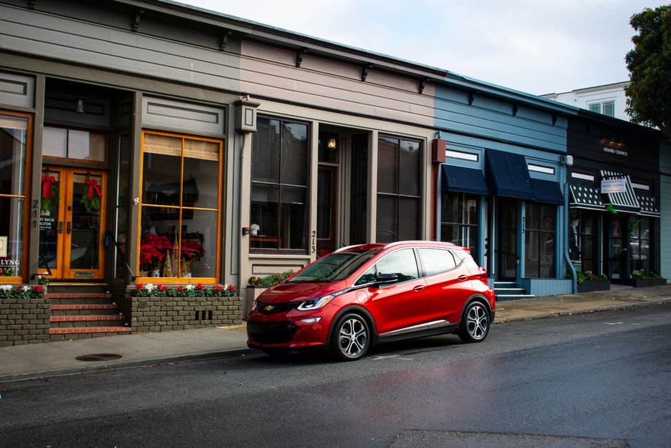 Chevy Bolt vs Nissan Leaf: Which Cheap EV Really Wins?