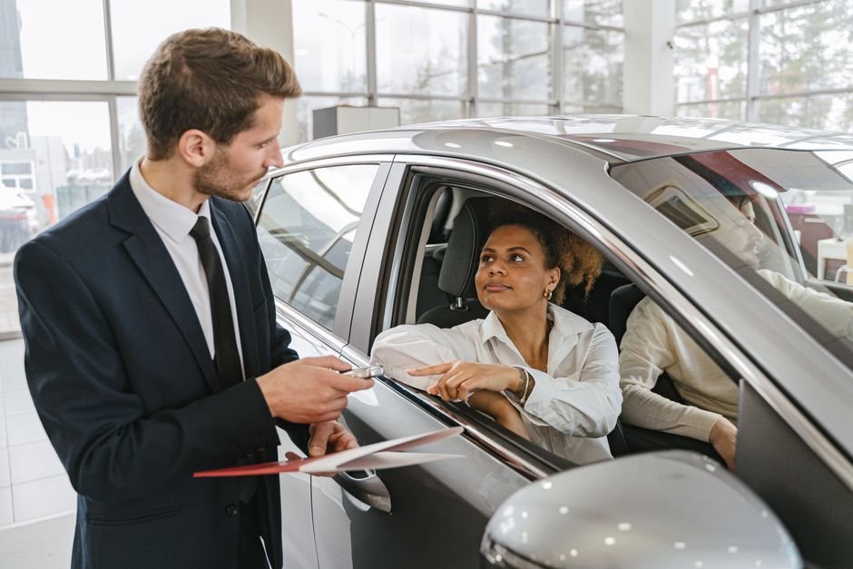 EV Lease Buyout 2026: Cash In or Walk Away?