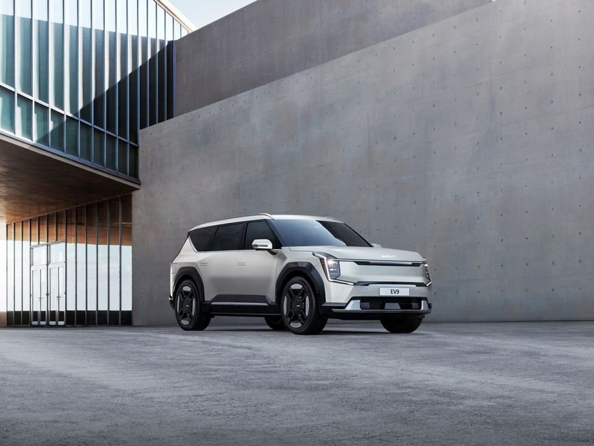 Kia EV9 Recall Hits 21,200 SUVs: Should Parents Still Buy?