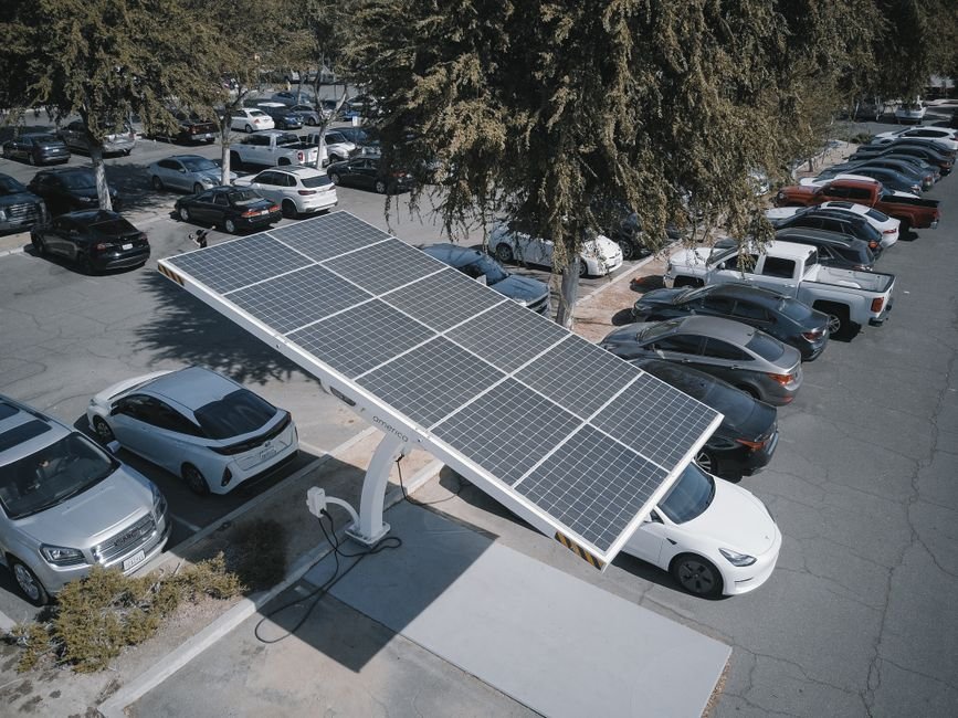 The $7,500 EV Tax Credit Died a Year Ago—Still Worth It?